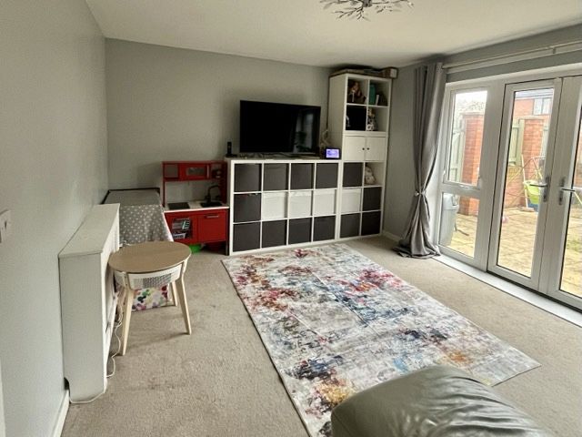 47 Robert Parker Road, Reading